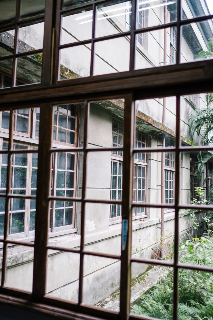 window-building_1150-17945